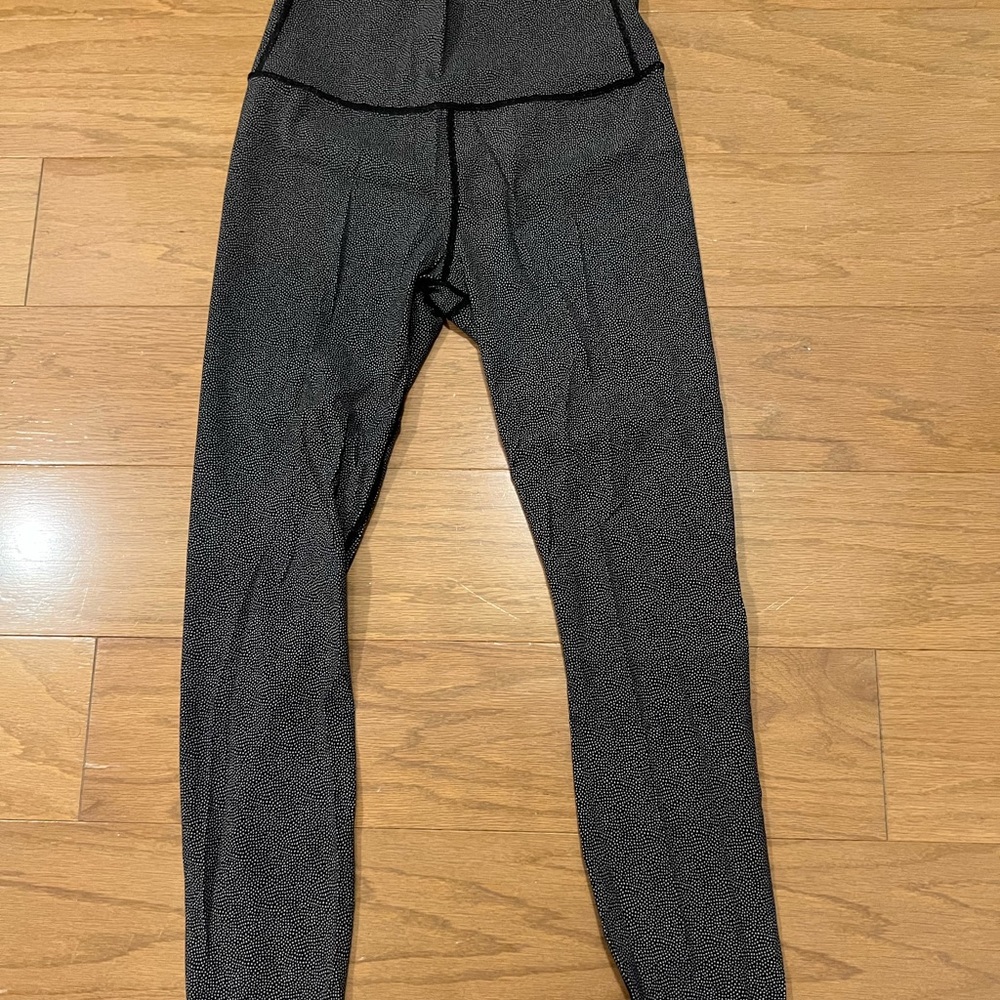 Black & White Speckled Cropped Leggings